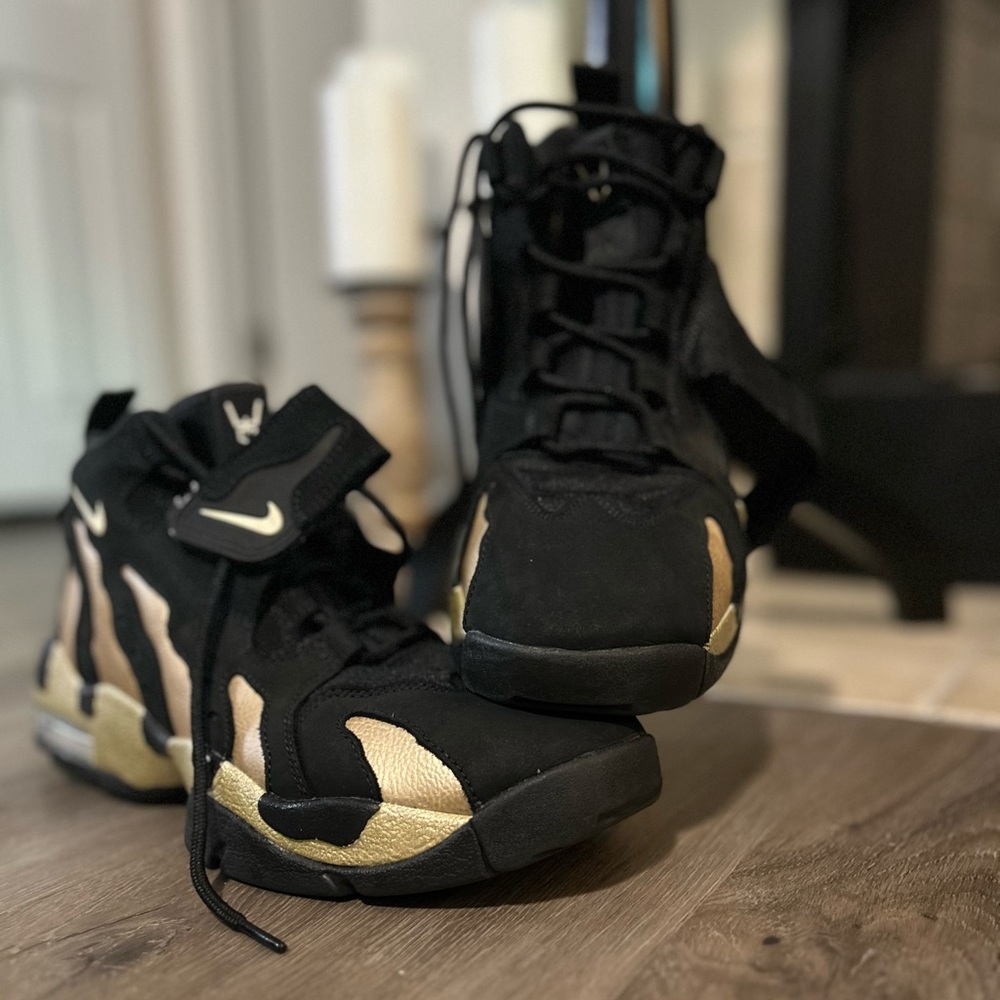 Nike Black and Gold Athletic High-Tops